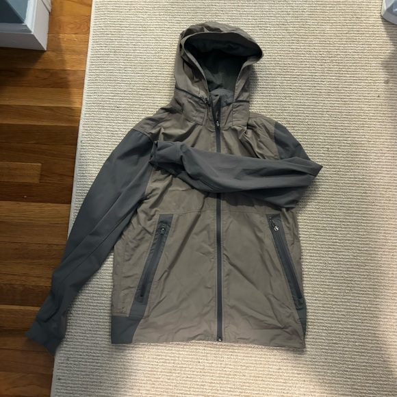 Lululemon light jacket. Tan and grey. Men’s small. - Picture 2 of 5